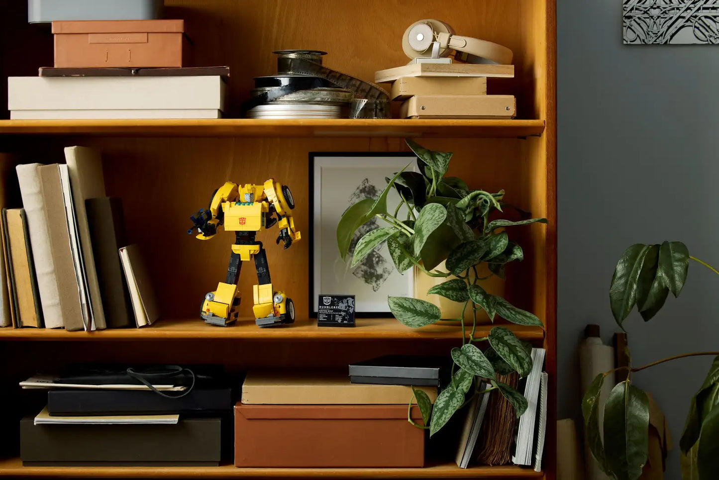 LEGO Icons - Bumblebee - Transformers - #10338 (Hard to Find)