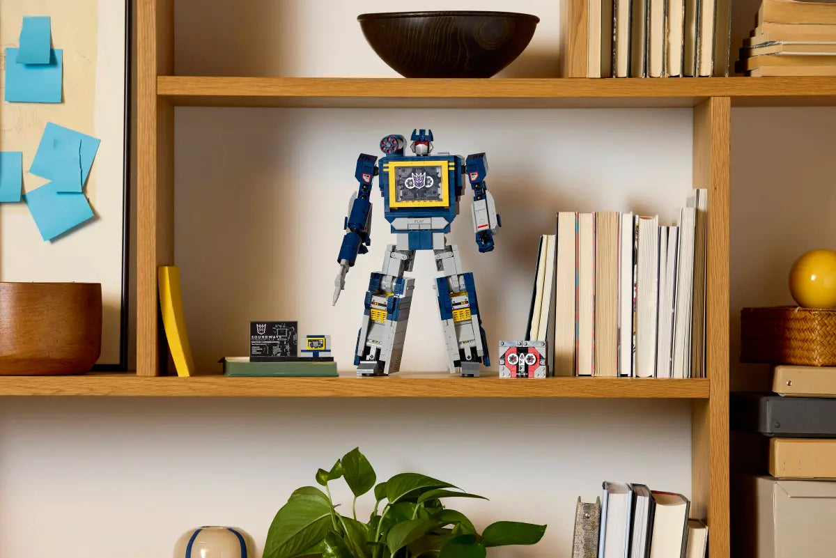 LEGO Icons - Transformers: Soundwave - #10358 (Includes Lego Sound Brick)