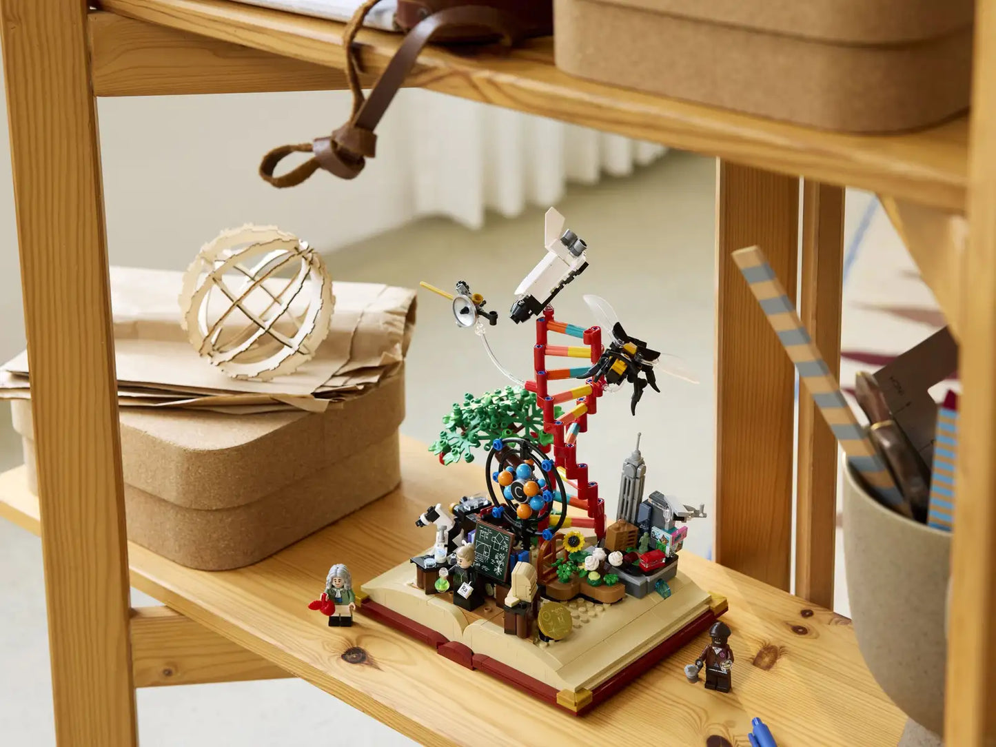 LEGO Ideas - The Evolution of STEM #21355
