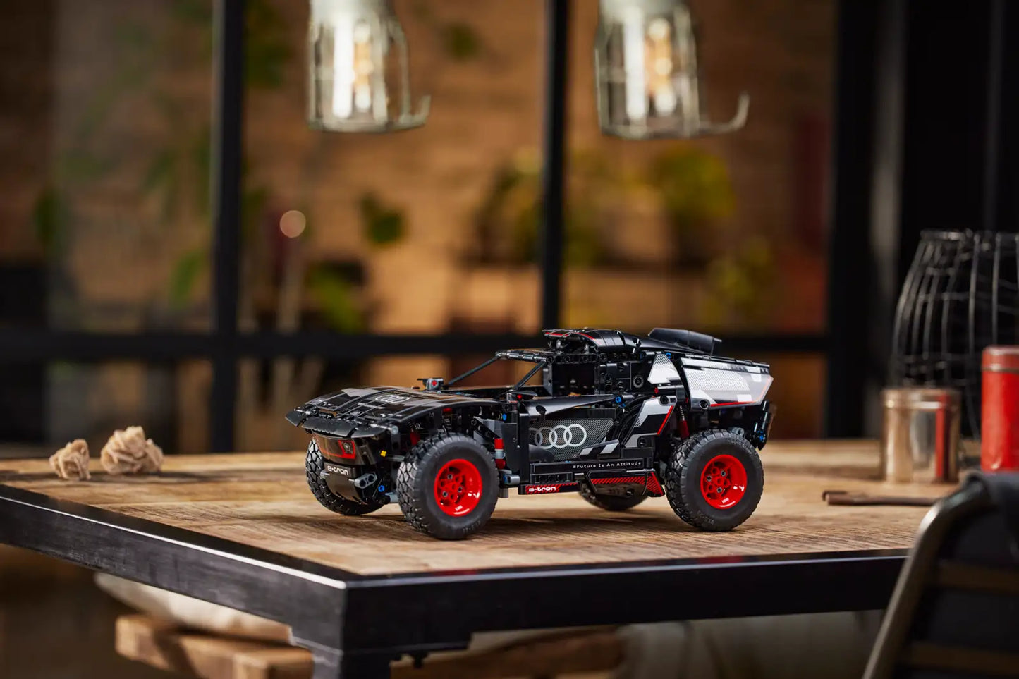 LEGO Technic - Audi RS Q E-tron - #42160