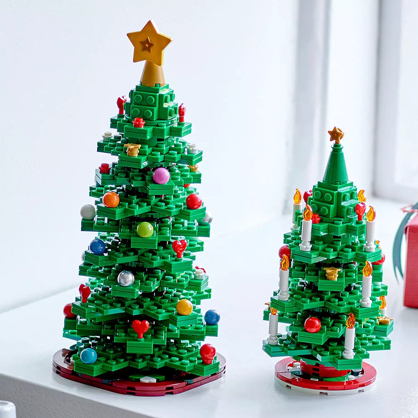 LEGO Creator - Christmas Tree 2-in-1  #40573 (RETIRED)