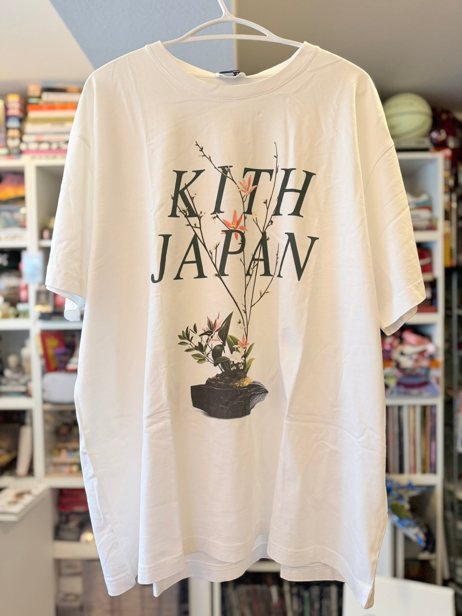 KITH - Japan Exclusive Ikebana Tee - White Men's Tee – SoleSavy