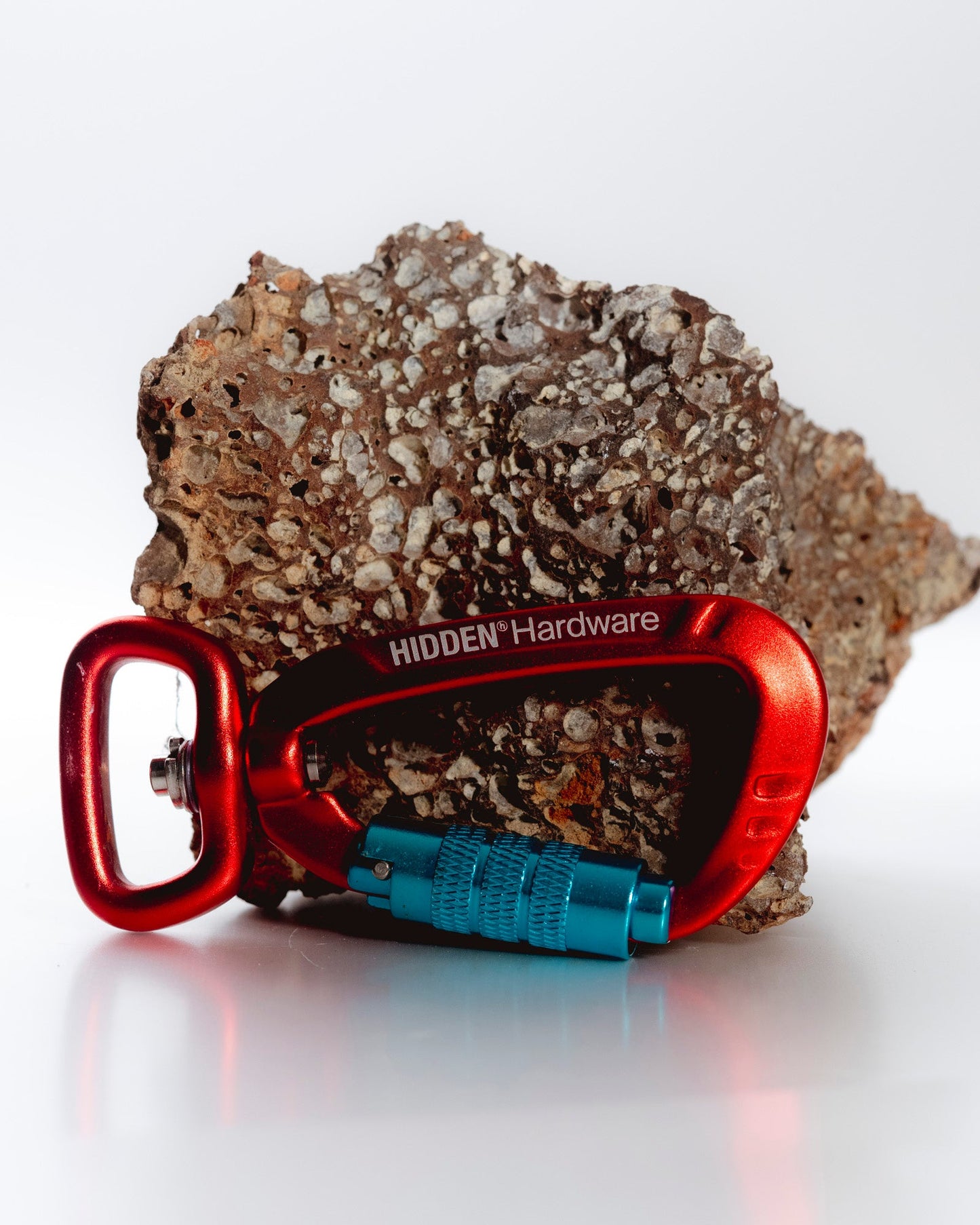 Hidden NY Disconnect Carabiner V2 Red/Teal