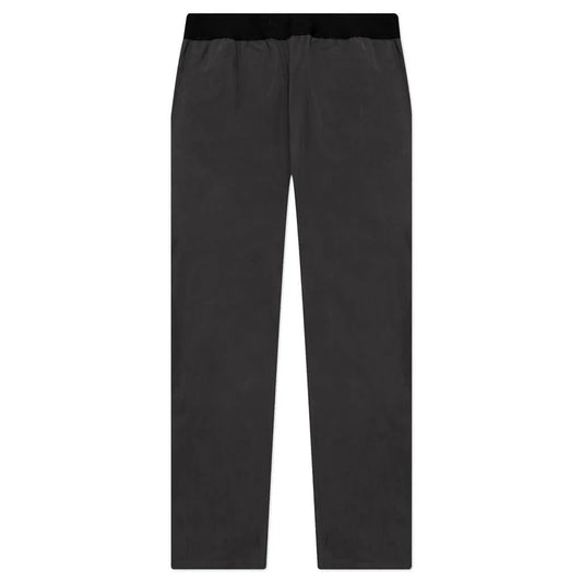 Fear of God Essentials Men's Essentials Relaxed Trouser - Iron