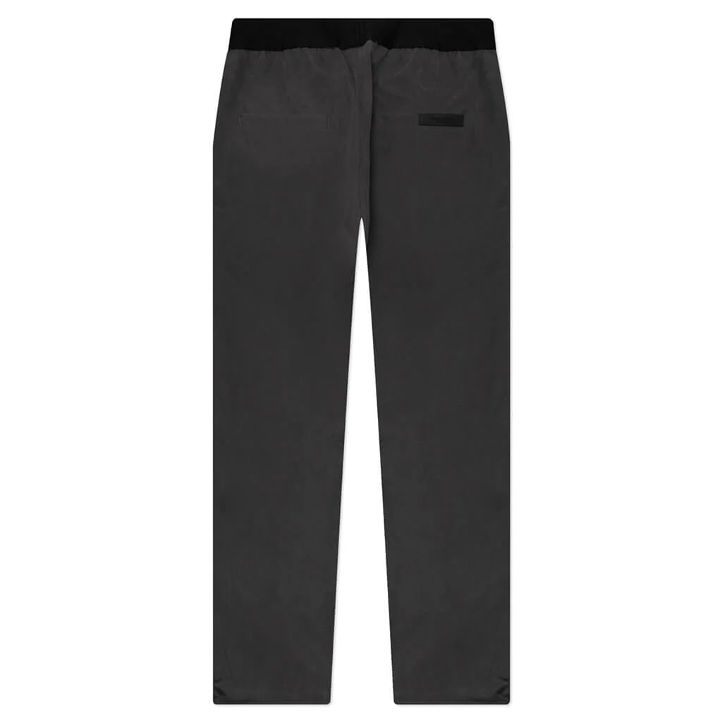 Fear of God Essentials Men's Essentials Relaxed Trouser - Iron