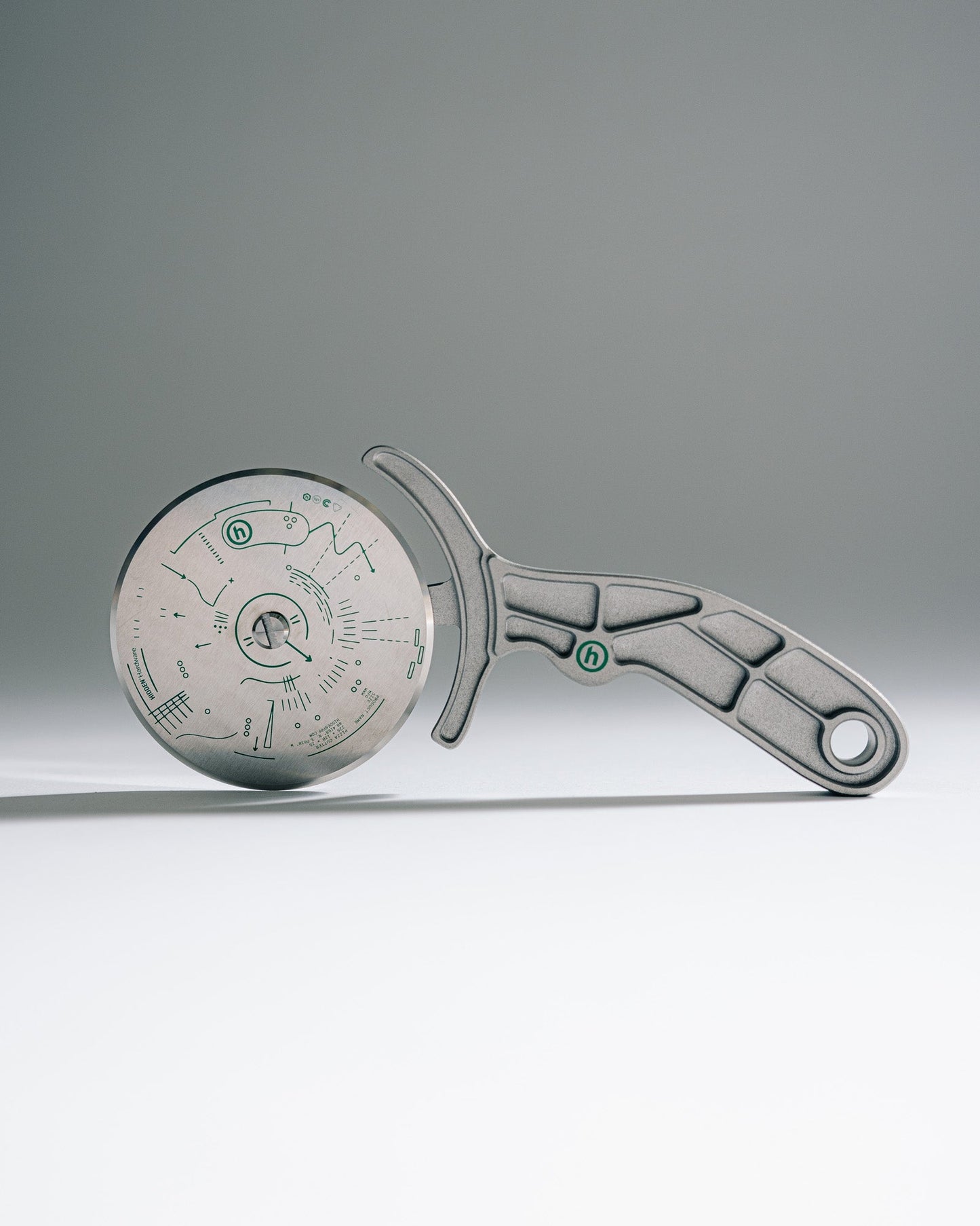 Hidden NY Pizza Cutter