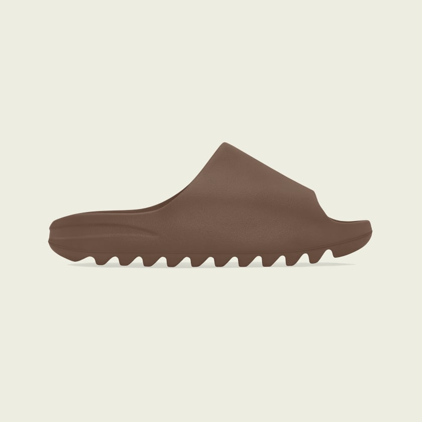 新品　YEEZY SLIDE KIDS  19 アディダスイージースライドキッズ Amazon.com | adidas Preschool Yeezy Slide Kids HQ4115 Onyx