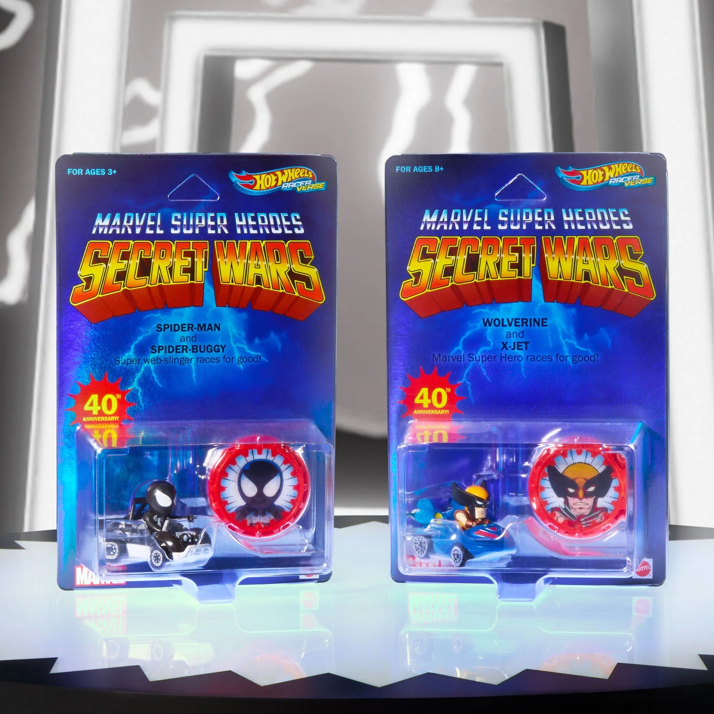 Hot Wheels Collectors - Marvel Super Heroes Secret Wars  - Spider-Man or Wolverine (BLIND BOX)