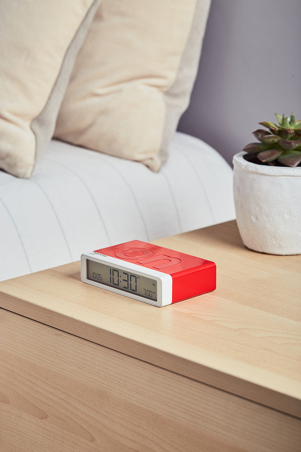 Lexon: Flip Classic x Pantone Alarm Clock - Red