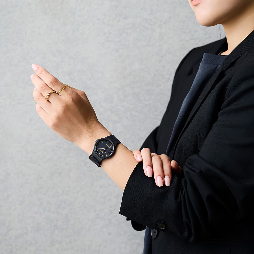 Casio: Classic Analog Watch MQ24-1E