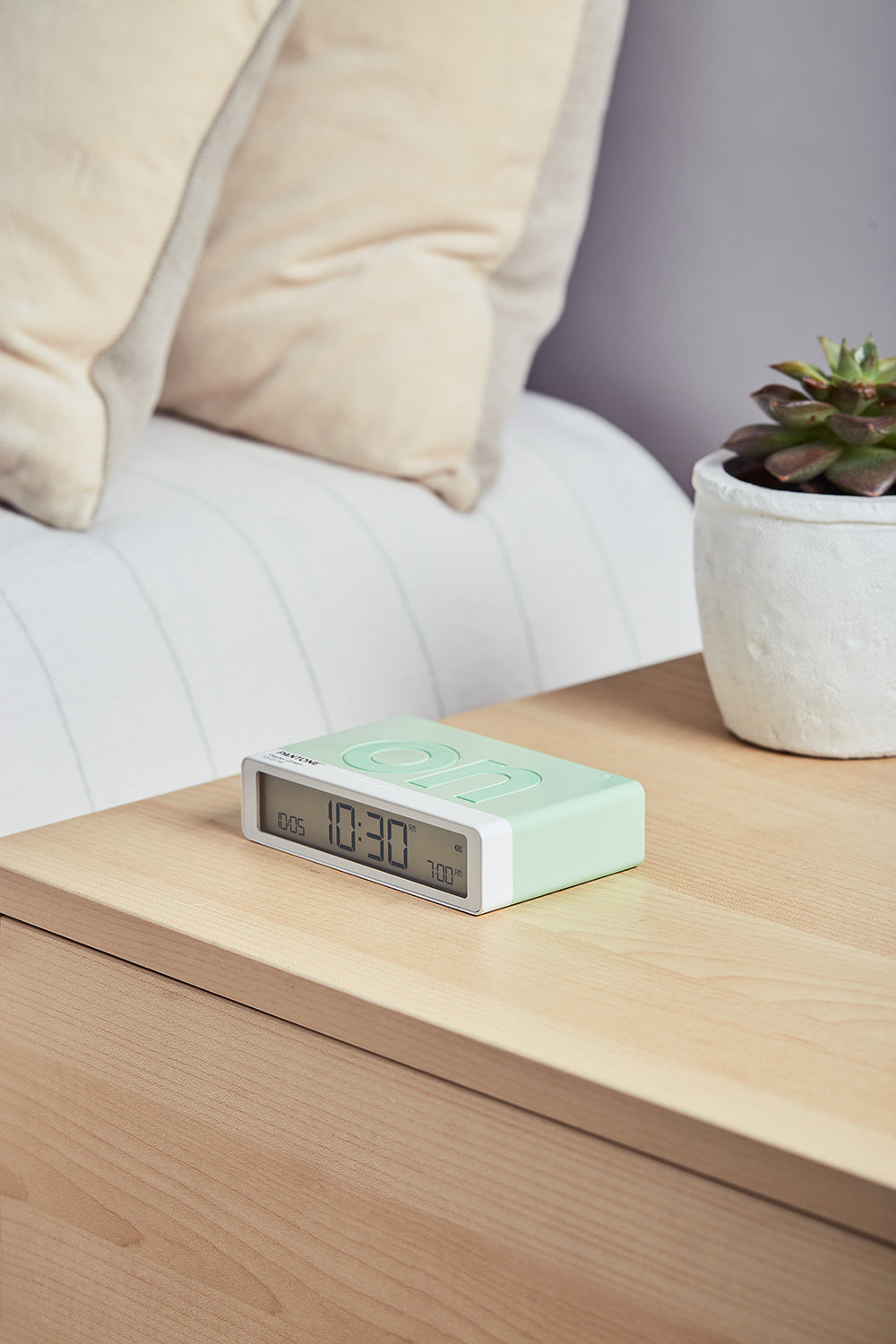 Lexon: Flip Classic x Pantone Alarm Clock - Pastel Green