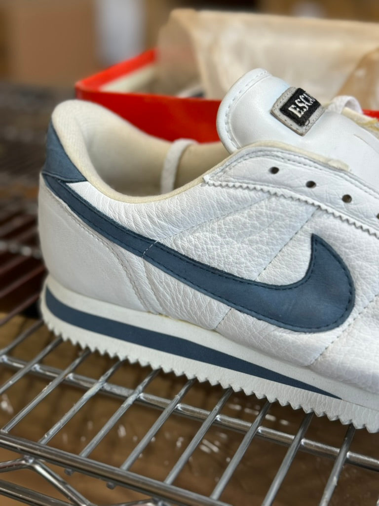 Nike cortez vinyl hotsell