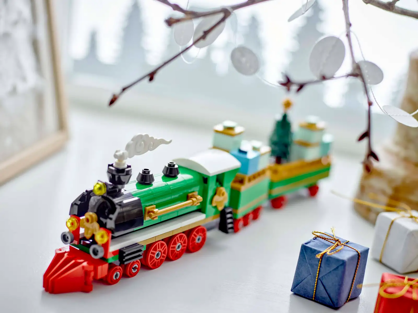 LEGO - Winter Holiday Train - 40700 (RETIRED)