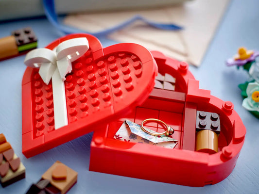 LEGO Creator - Celebration Series: 2. Valentine's Day Box - #40759 (RETIRED)