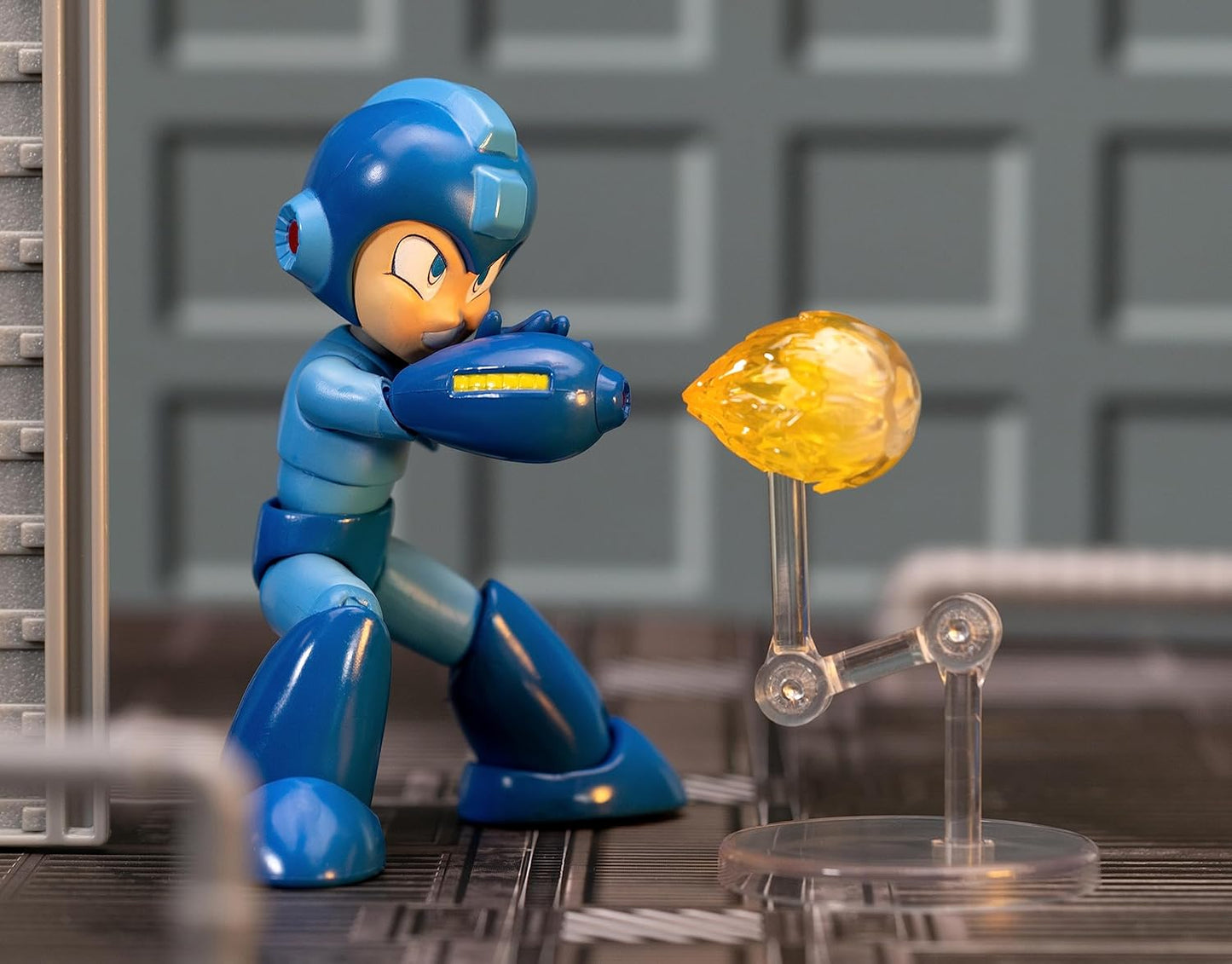 Jada Toys - Mega Man 4" Inch Action Figure 1/12 Scale - Mega Man Blue