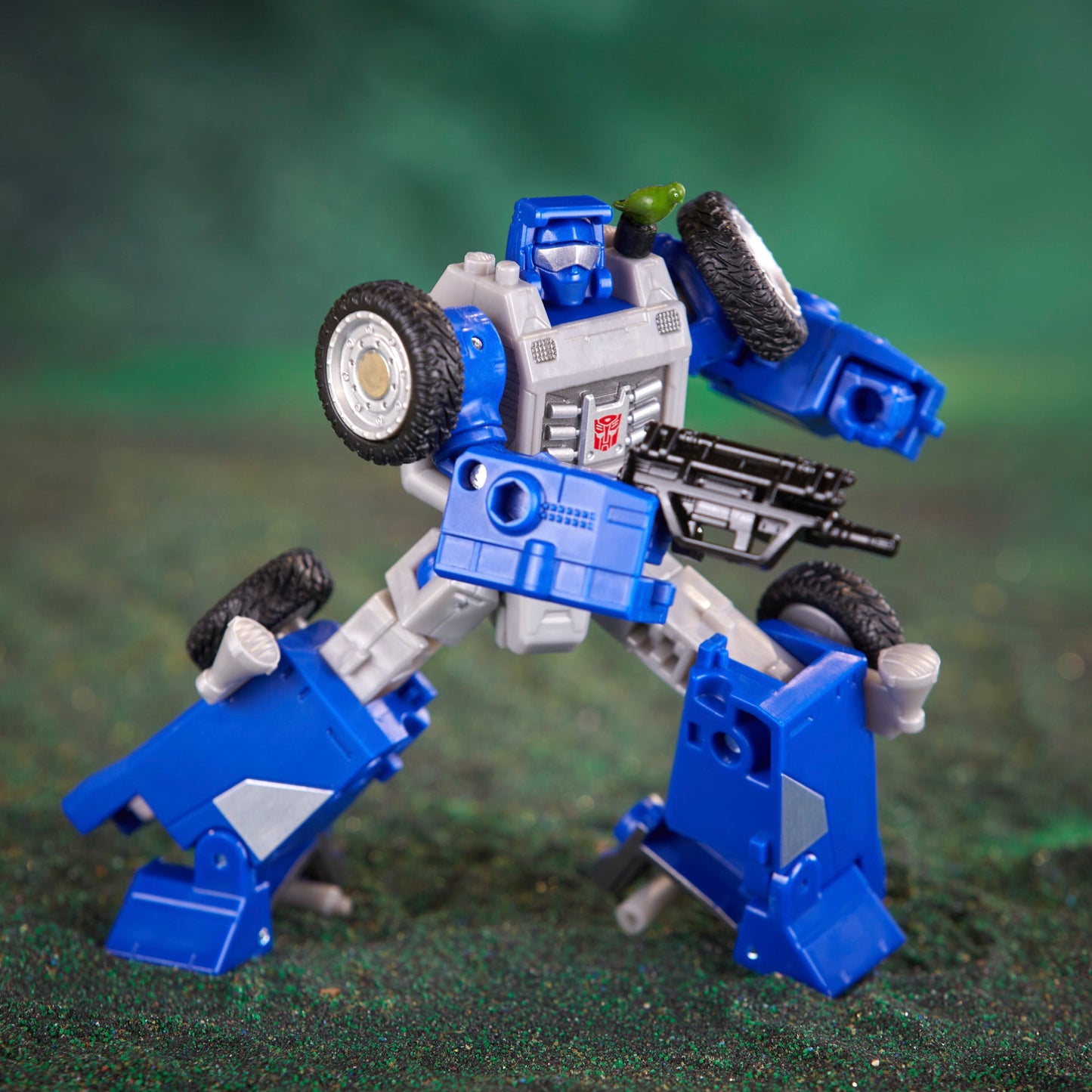 Transformers Legacy Evolution Deluxe Beachcomber & Paradise Parakeet