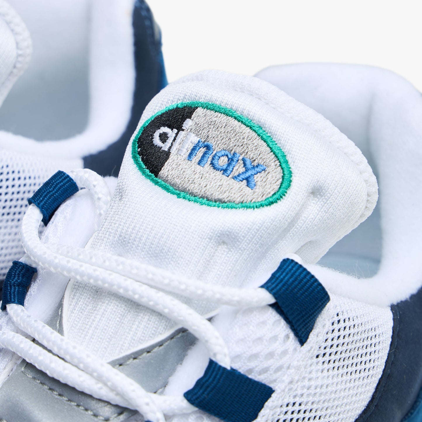 Nike Air Max 95 OG White / Emerald Green - IH7855-100