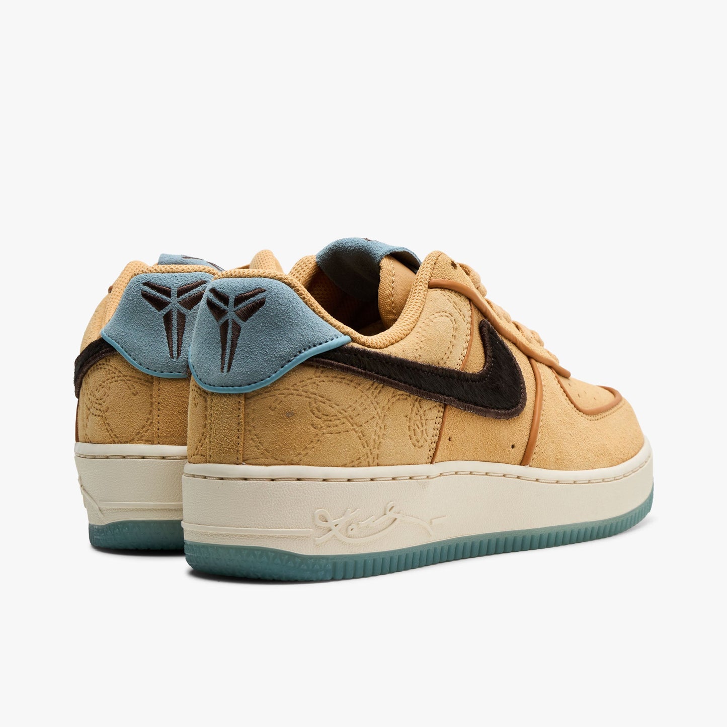 Nike Air Force 1 Low "Siempre Hermanos" - IM0582-700