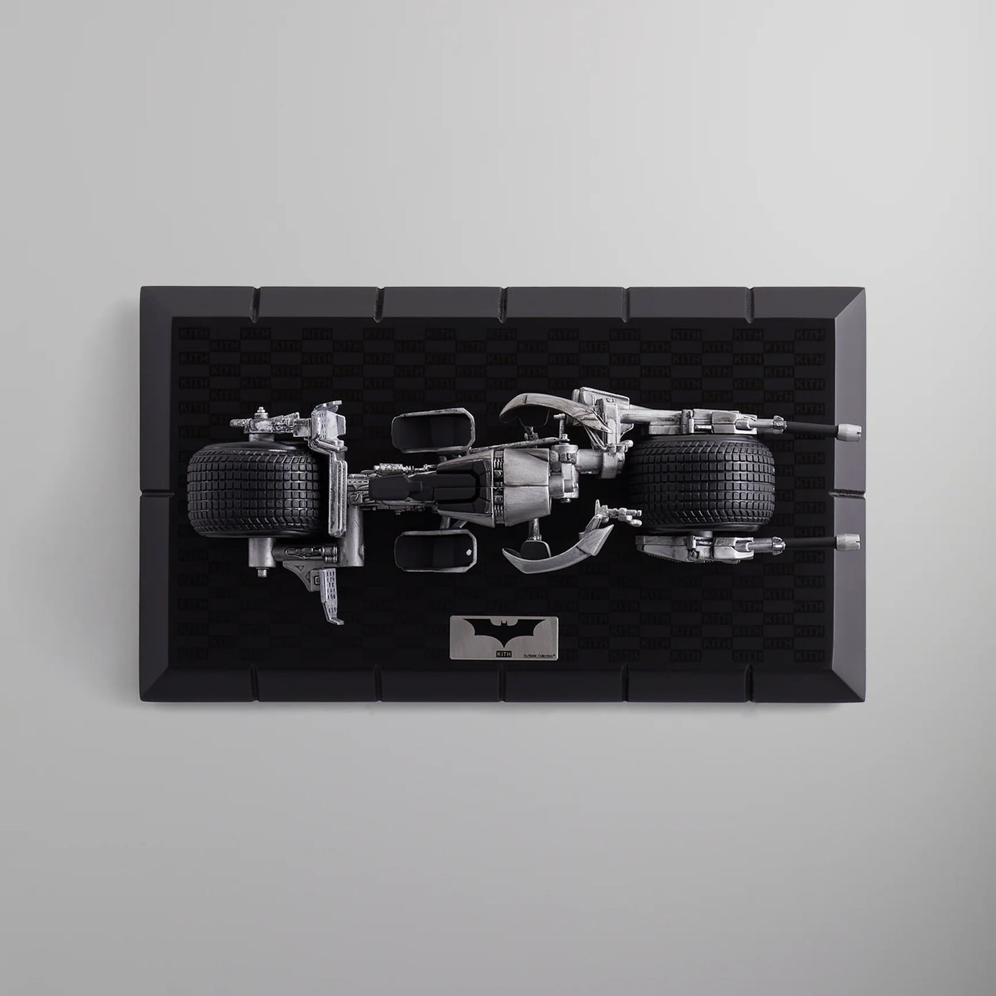 BATMAN | KITH FOR THE NOBLE COLLECTION BATPOD - BLACK