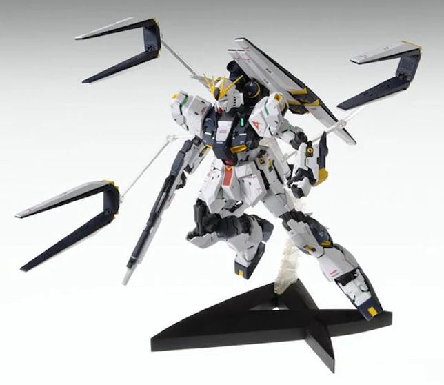 Gundam - MG RX-93 Nu Gundam - 1/100 Model Kit Ver.Ka