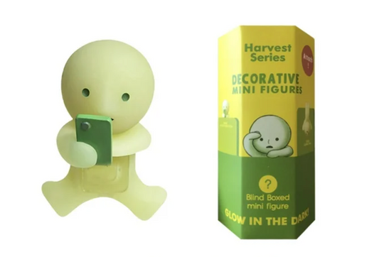 Smiski - Hipper Series - Glow in the Dark - Holding Cellphone