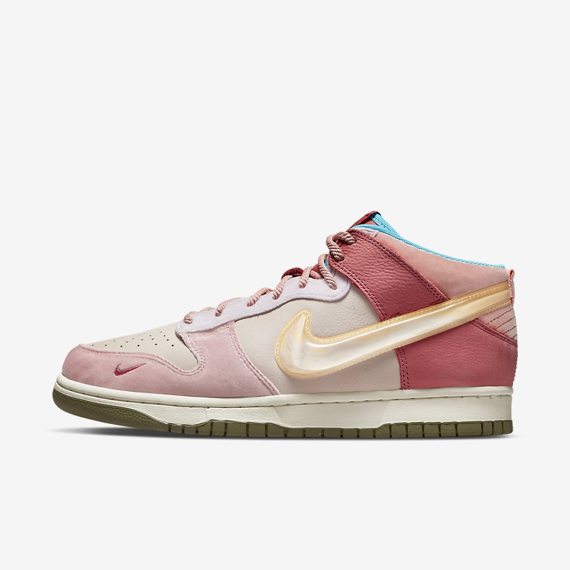 Nike Dunk Mid Social Status Strawberry Milk DJ1173-600