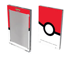 Ultra Pro: Pokemon Poke Ball - Magnetic Card Holder - Single 35pt ONE-TOUCH Edge